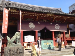 Le petit temple Shinto de Senso-ji