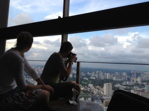 Bar du 73ième étage au SwissHotel