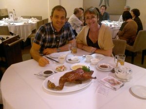 Frère et soeur au Spring Court